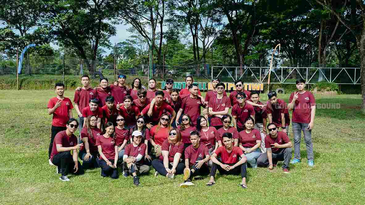 Sesi ice breaking Djie Tjap dalam program team building di Pertiwi Quad Adventure