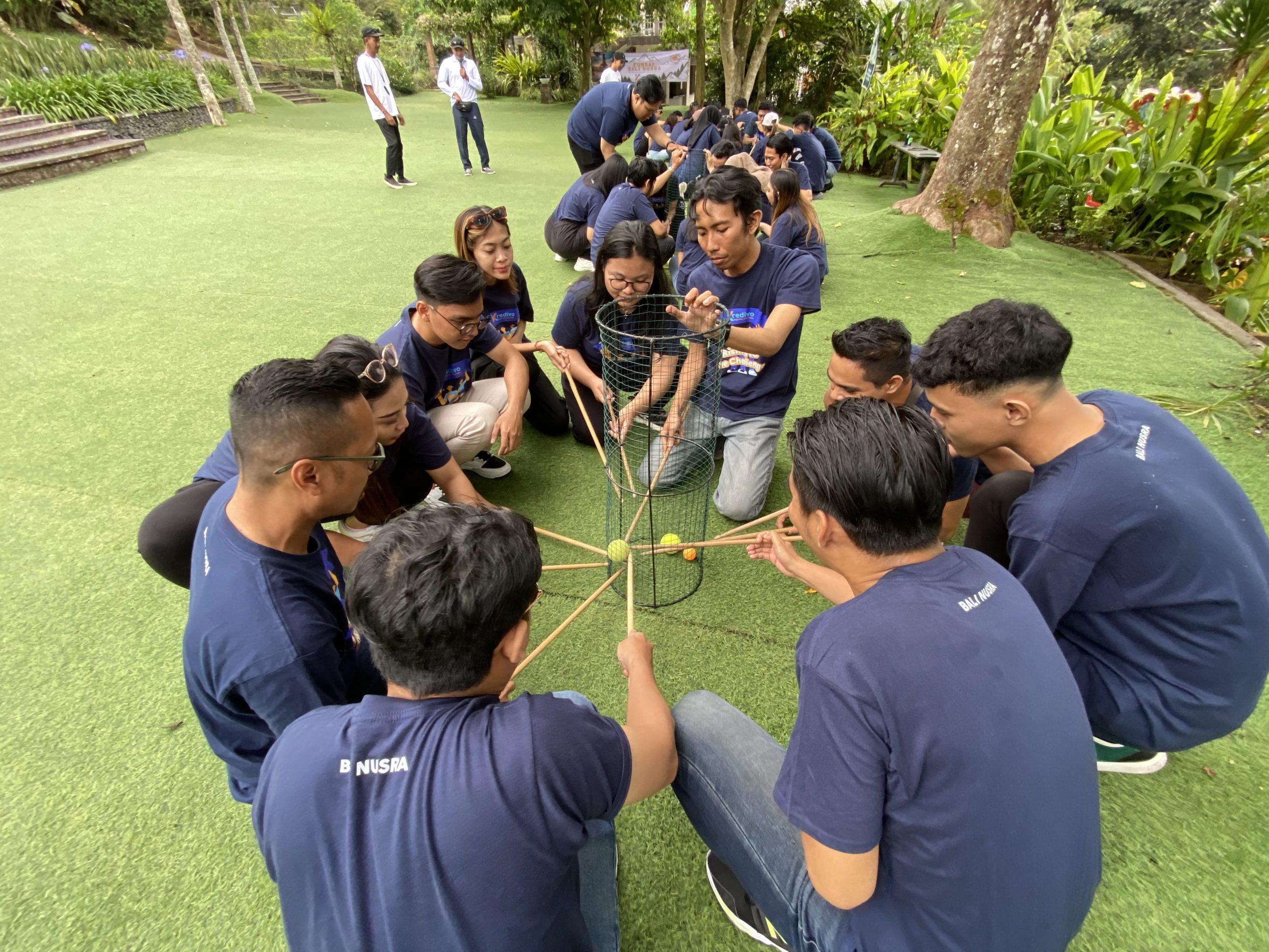 Kegiatan outbound team building perusahaan